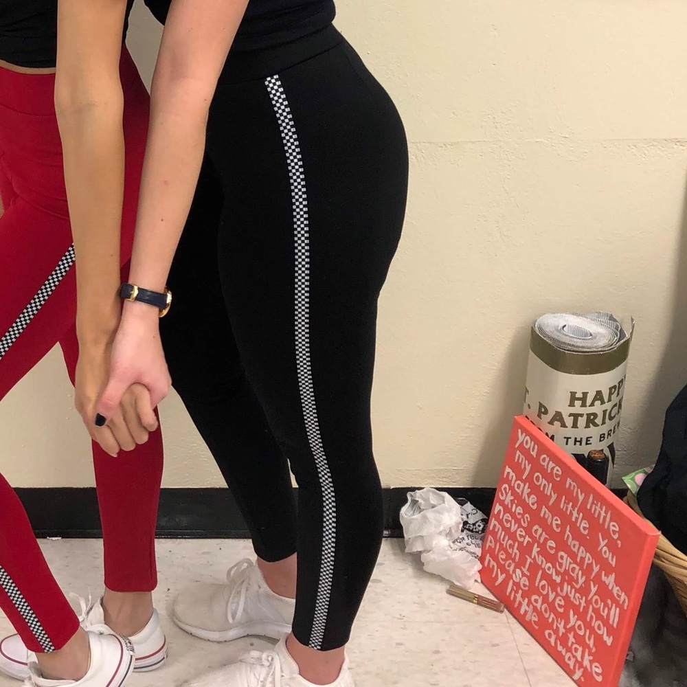 Black leggings with racing stripe